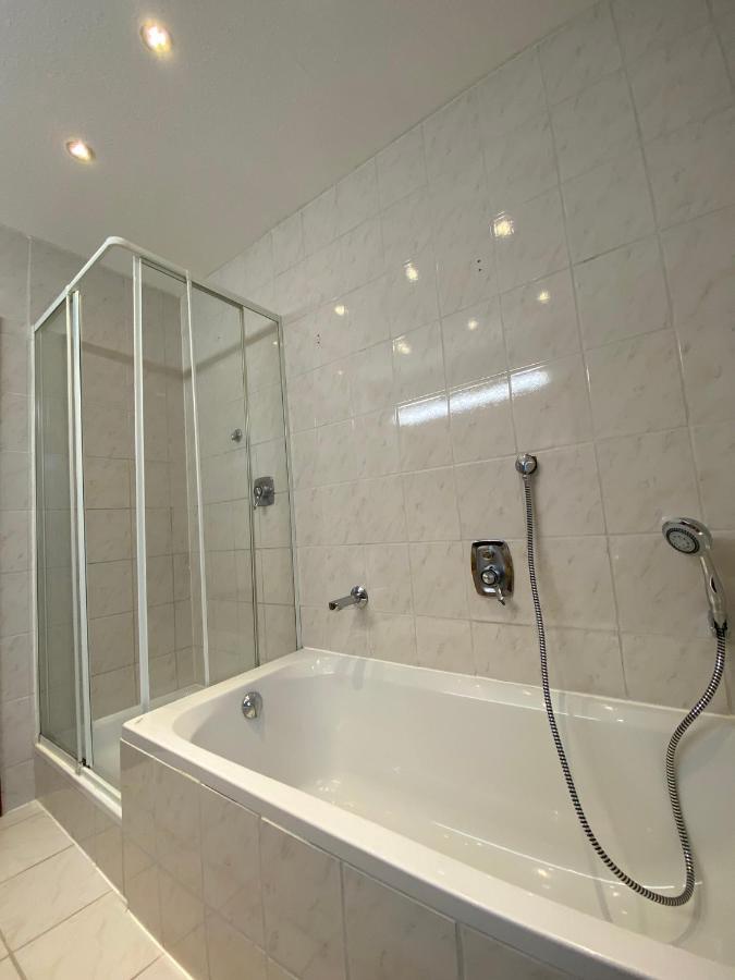 Ferienwohnung Hersbruck Wlan Free Parking Modern Zentral Und Natur Esterno foto