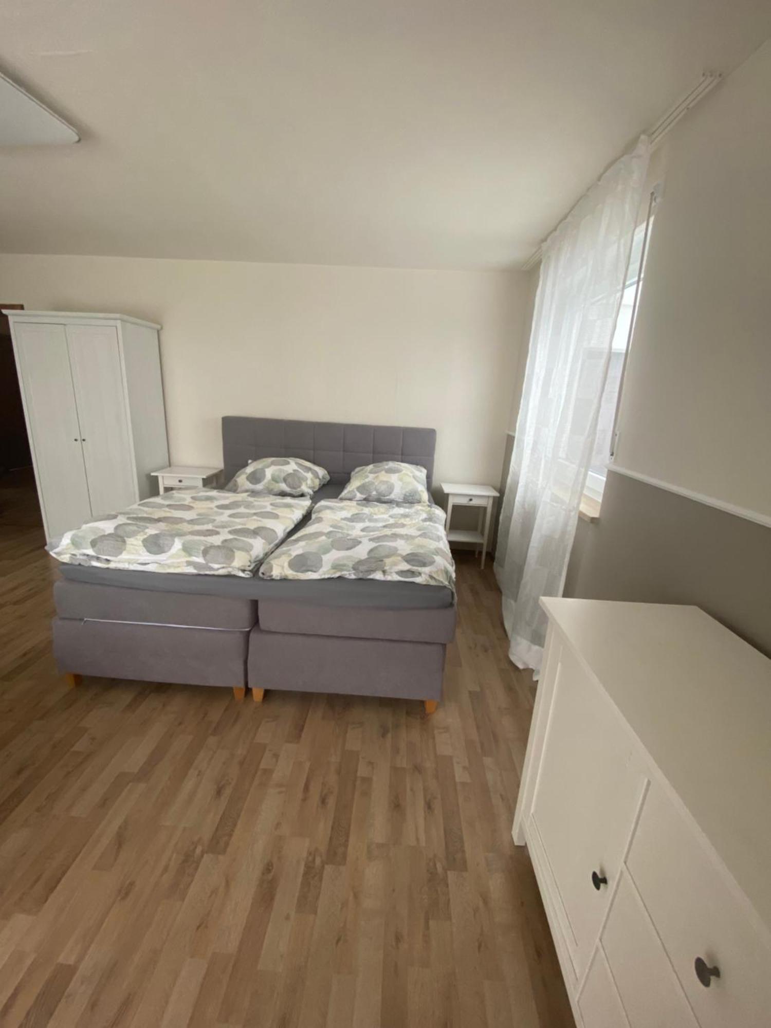 Ferienwohnung Hersbruck Wlan Free Parking Modern Zentral Und Natur Esterno foto